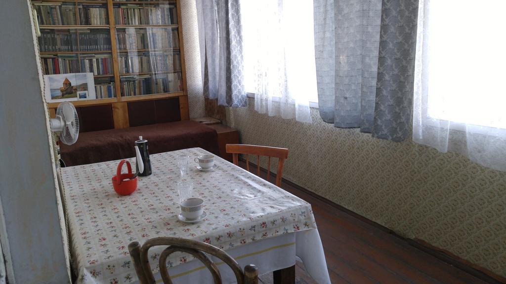 יירבאן Apartment Vintage מראה חיצוני תמונה